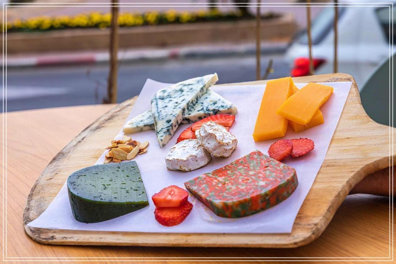 Beach Boutique Hotel And Spa By Tlv Hotels Tel Aviv Eksteriør bilde